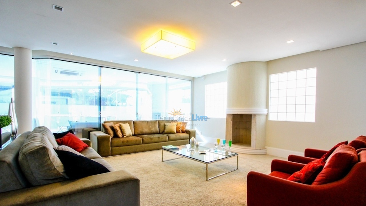 Casa para aluguel de temporada em Florianopolis (Jurerê Internacional)