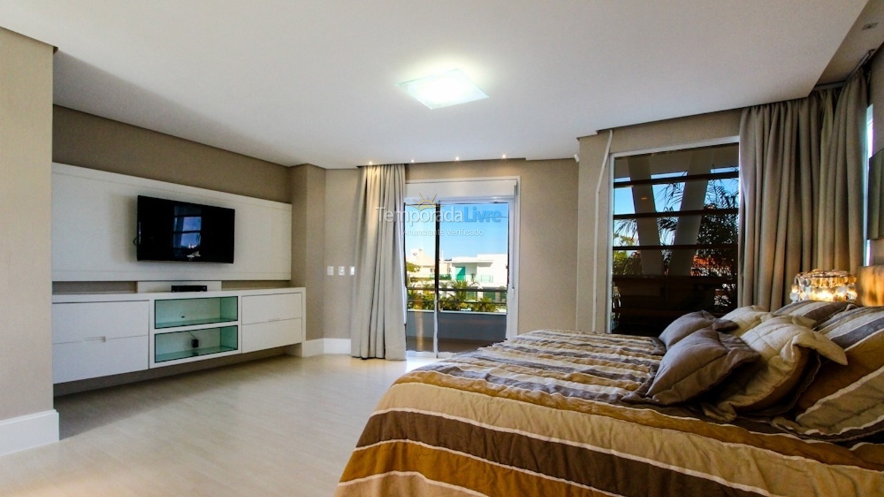 Casa para aluguel de temporada em Florianopolis (Jurerê Internacional)