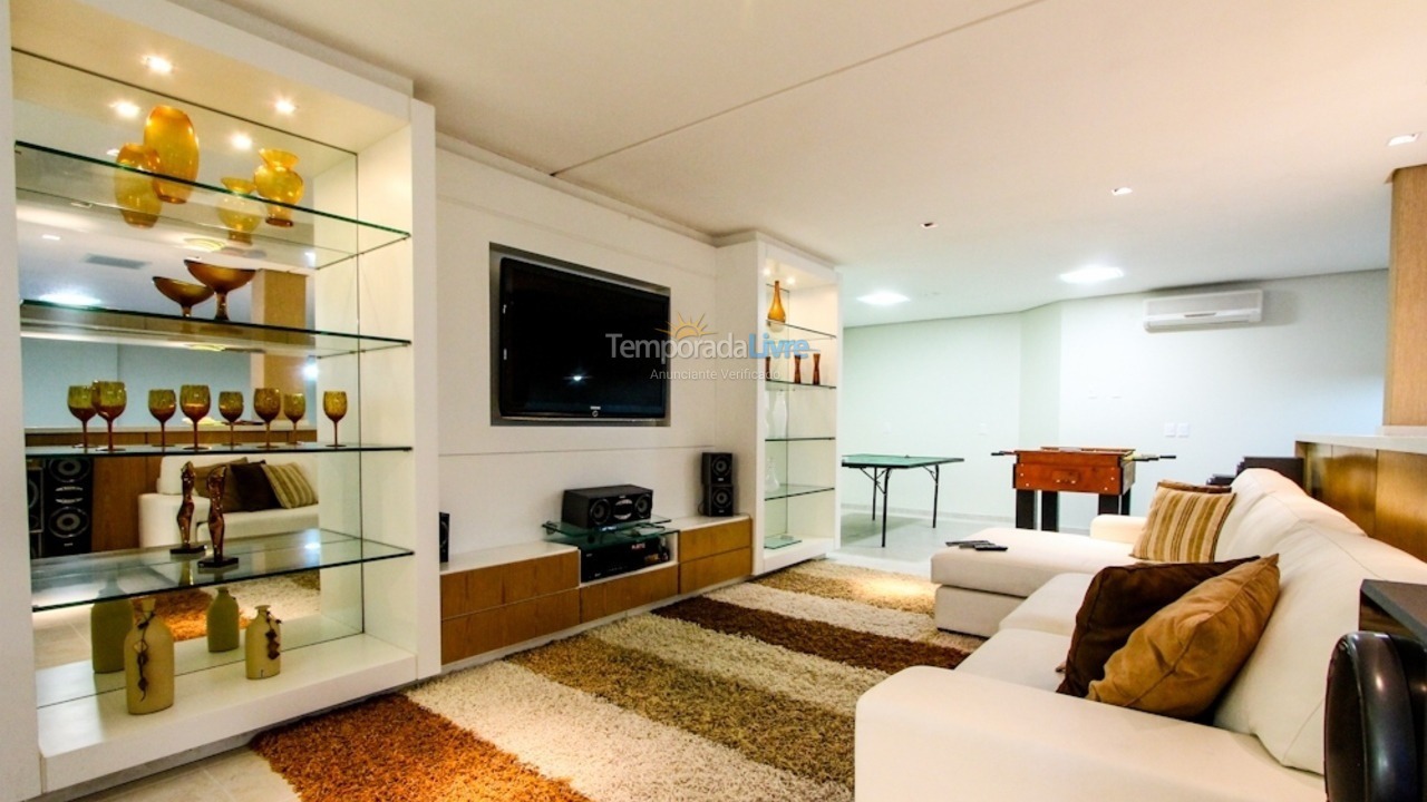 Casa para aluguel de temporada em Florianopolis (Jurerê Internacional)