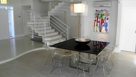 Suntuosa Mansão a 50m do mar, TARIFAS ALTA TEMPORADA SOB. CONSULTA!