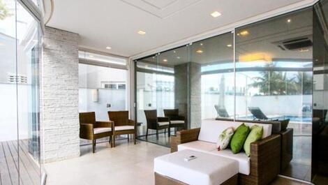 Suntuosa Mansão a 50m do mar, TARIFAS ALTA TEMPORADA SOB. CONSULTA!