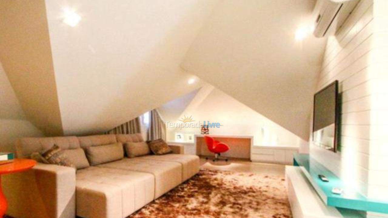 Casa para aluguel de temporada em Florianopolis (Jurerê Internacional)