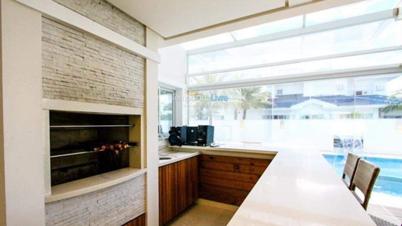 Casa para aluguel de temporada em Florianopolis (Jurerê Internacional)