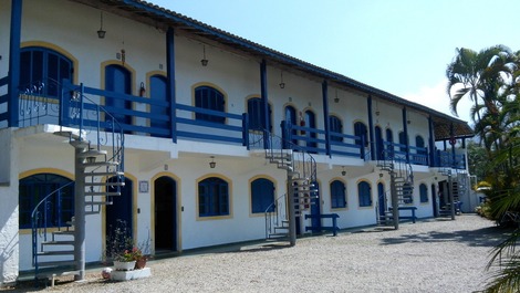 Chalés Villagio di Gaspari - Amplos apartamentos em condomínio murado!