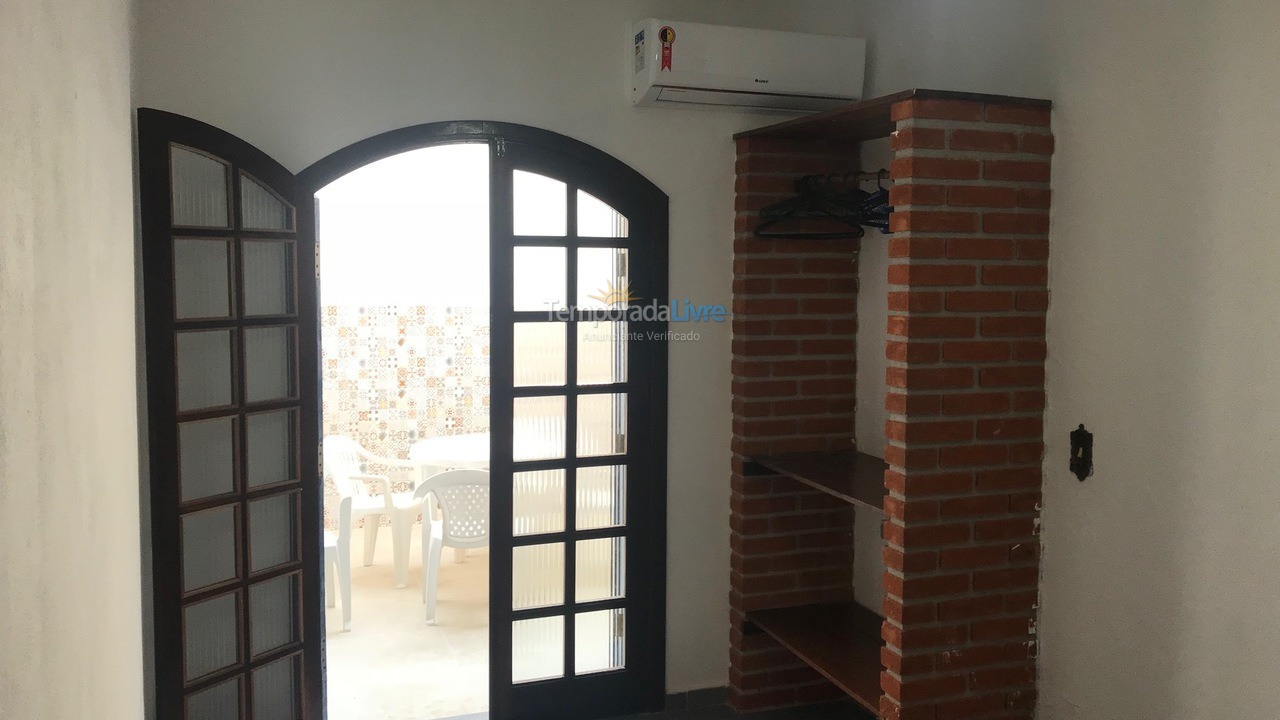 Apartamento para aluguel de temporada em Ubatuba (Maranduba)