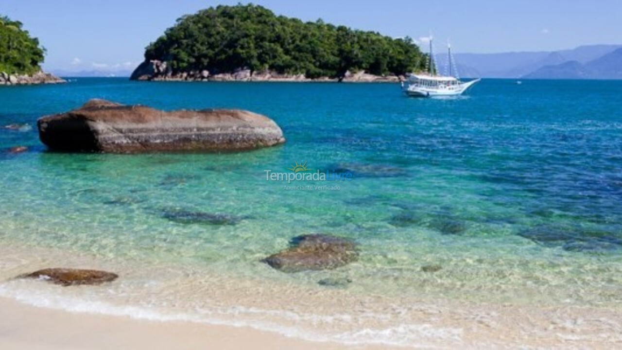 Apartamento para aluguel de temporada em Ubatuba (Maranduba)