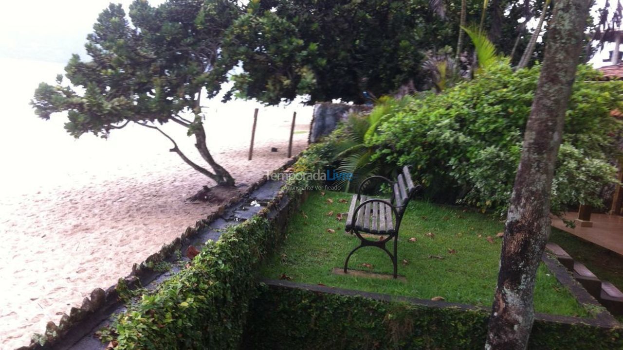 Casa para alquiler de vacaciones em Ubatuba (Praia do Sape)