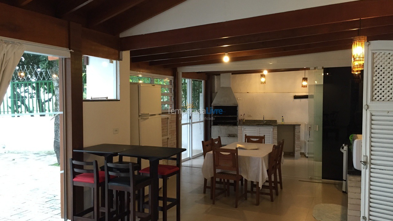 Casa para aluguel de temporada em São Sebastião (Maresias)