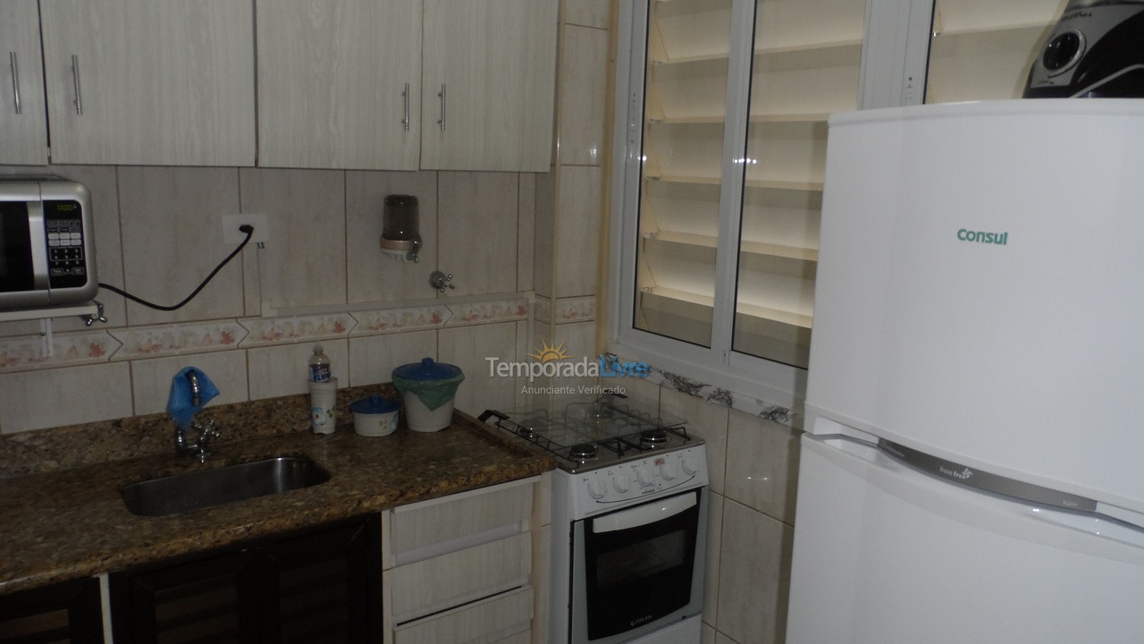 Apartamento para aluguel de temporada em Guarujá (Pitangueiras)