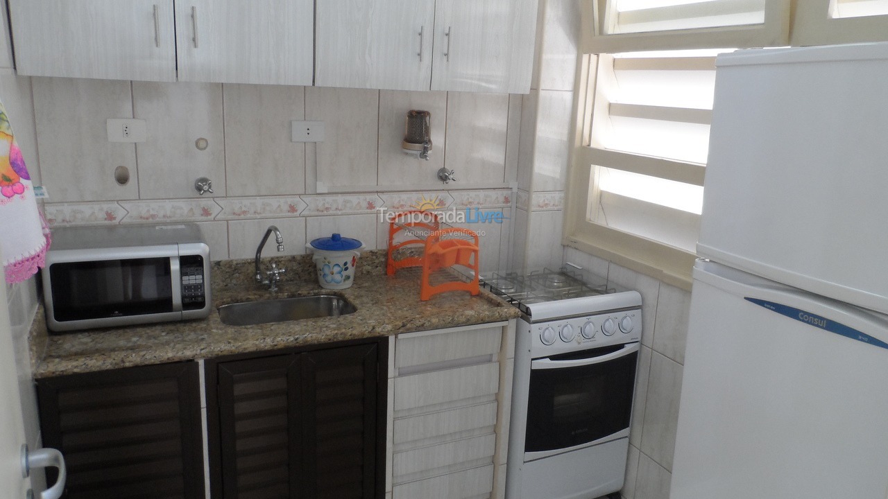 Apartamento para aluguel de temporada em Guarujá (Pitangueiras)