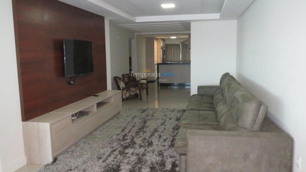 Apartment for vacation rental in Itapema (Centro)