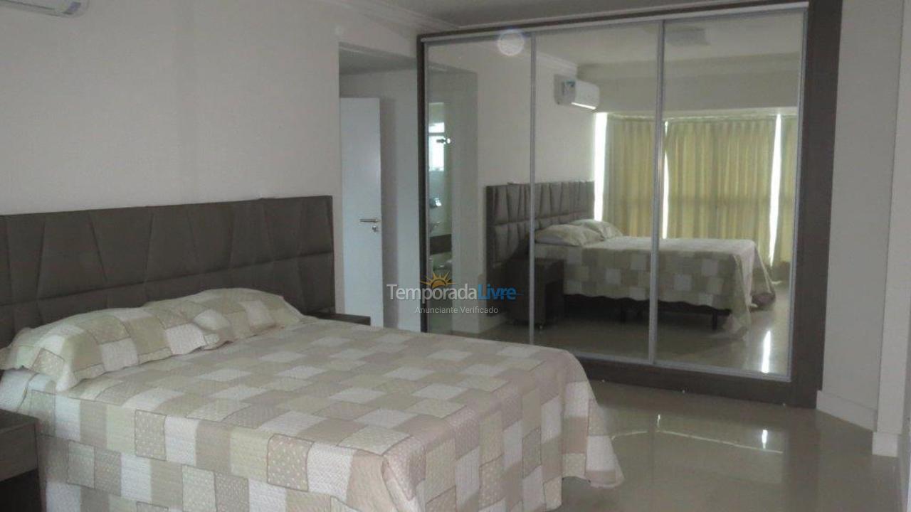 Apartment for vacation rental in Itapema (Centro)