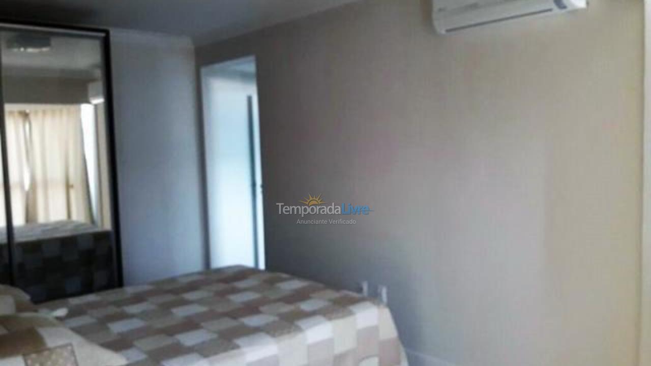 Apartment for vacation rental in Itapema (Centro)