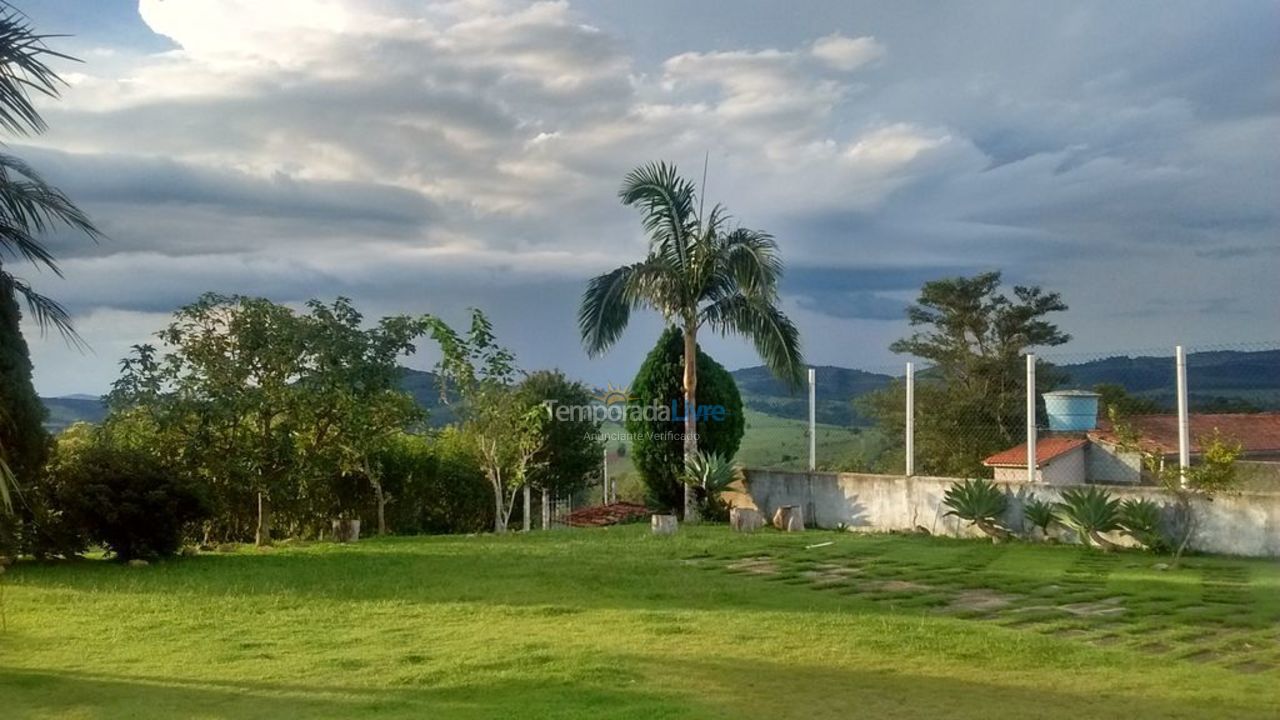 Granja para alquiler de vacaciones em Atibaia (Residencial Pararanga)