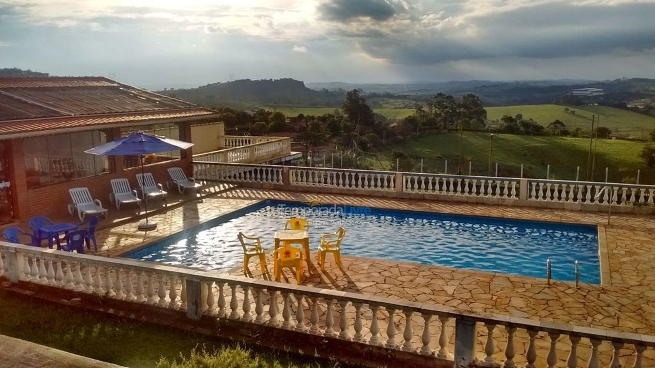 Granja para alquiler de vacaciones em Atibaia (Residencial Pararanga)