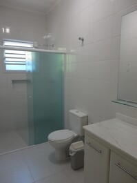 banheiro suíte 1- vista do box