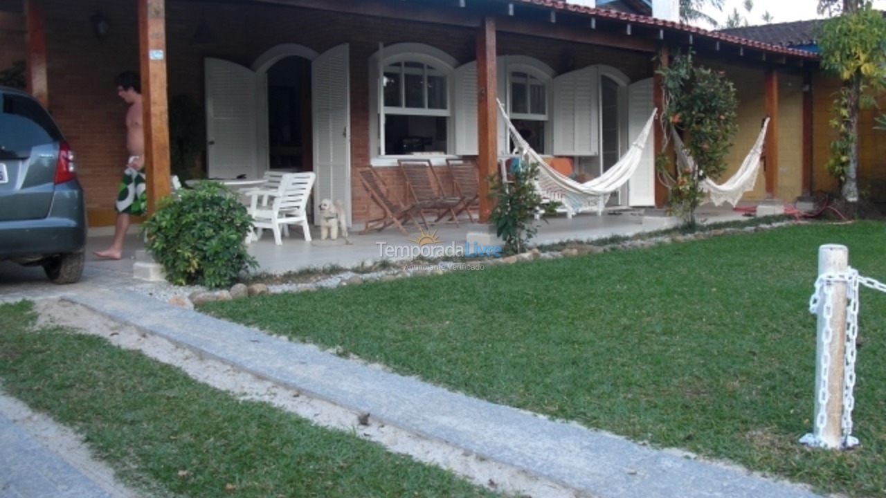 Casa para aluguel de temporada em Ubatuba (Lagoinha)