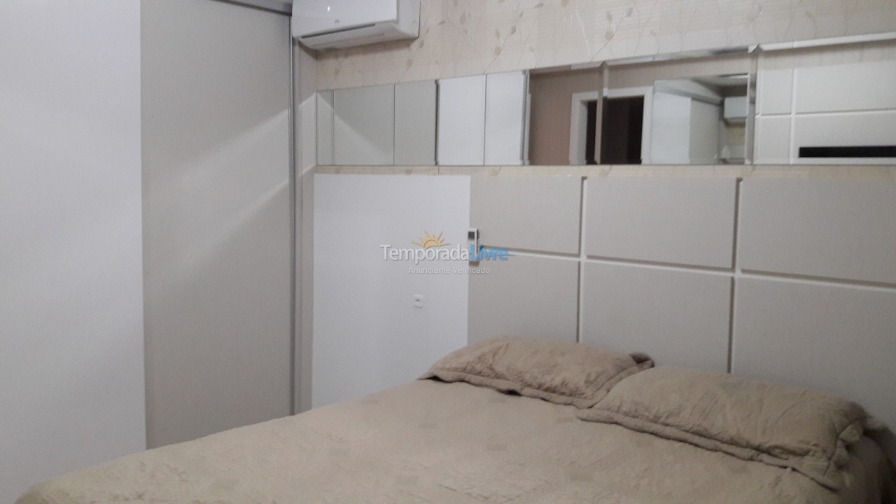 Apartment for vacation rental in Itapema (Meia Praia)