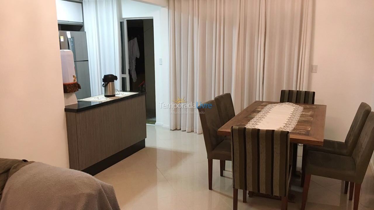 Apartment for vacation rental in Itapema (Meia Praia)