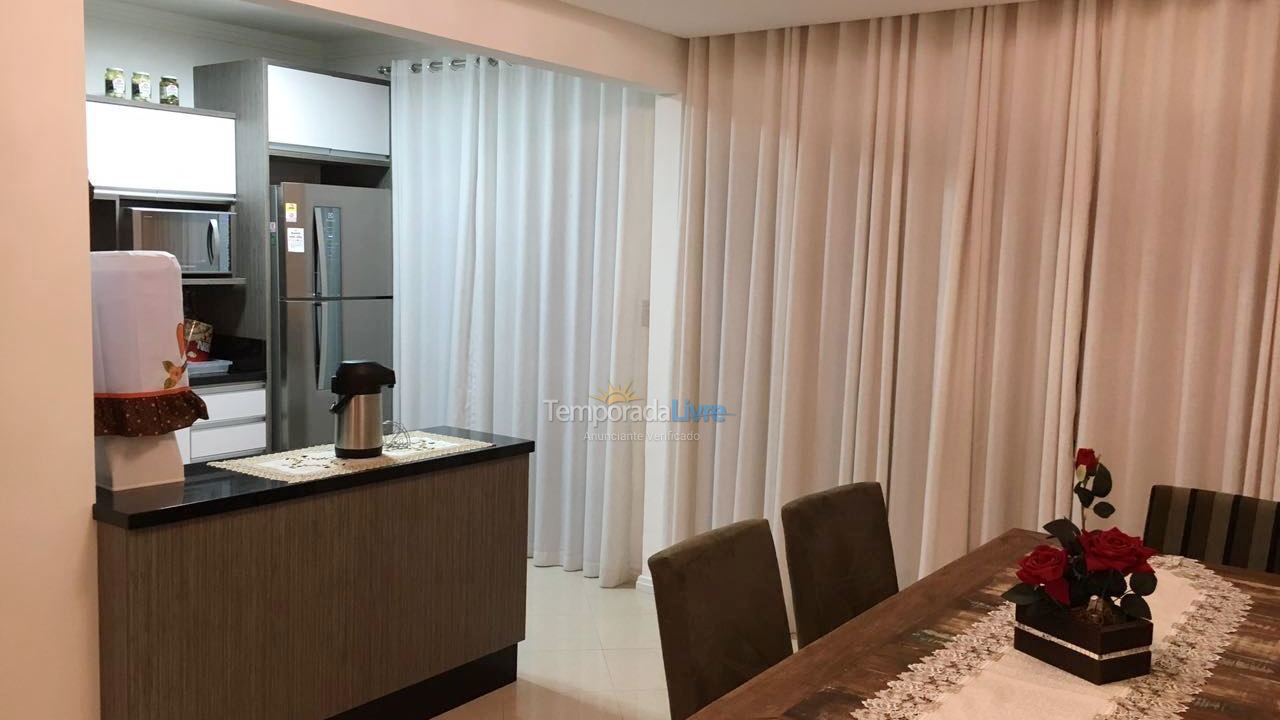 Apartment for vacation rental in Itapema (Meia Praia)