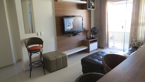 APART 301 COM 3DORMIT/1SUÍTE+AR COND/WI-FI-100M DA PRAIA