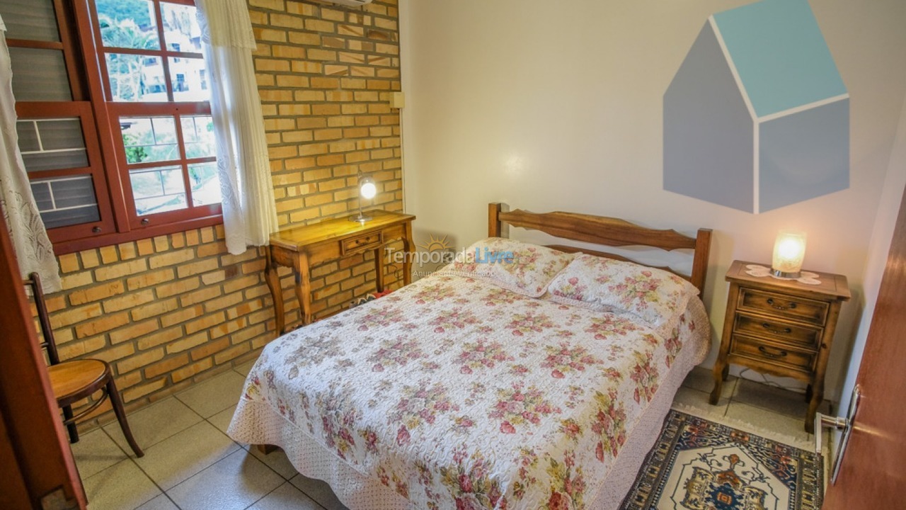 Casa para alquiler de vacaciones em Florianópolis (Cachoeira do Bom Jesus)