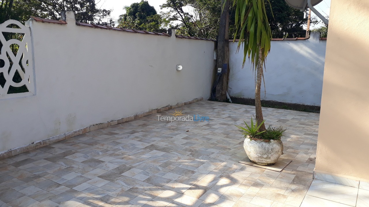 Casa para aluguel de temporada em Itanhaém (Balneário Gaivotas)