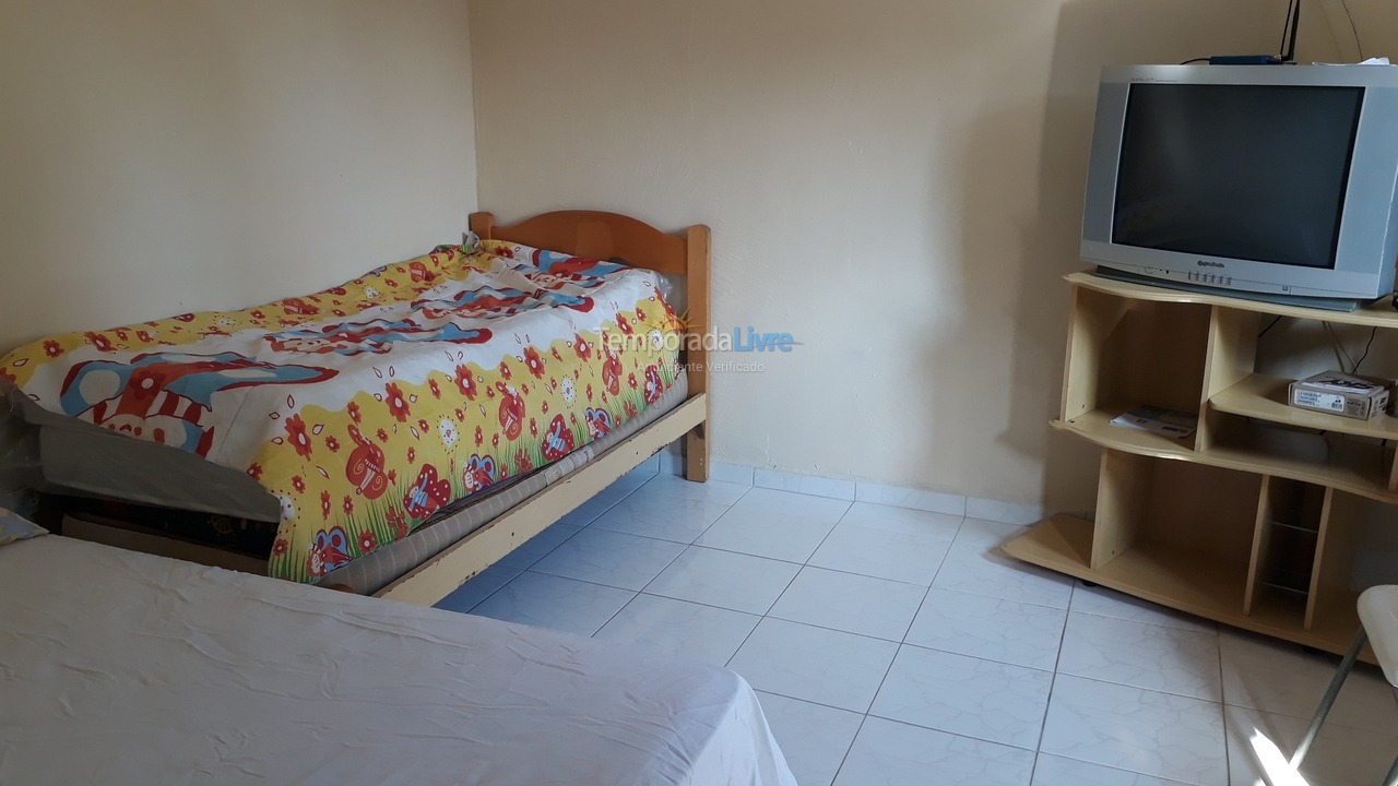 Casa para aluguel de temporada em Itanhaém (Balneário Gaivotas)