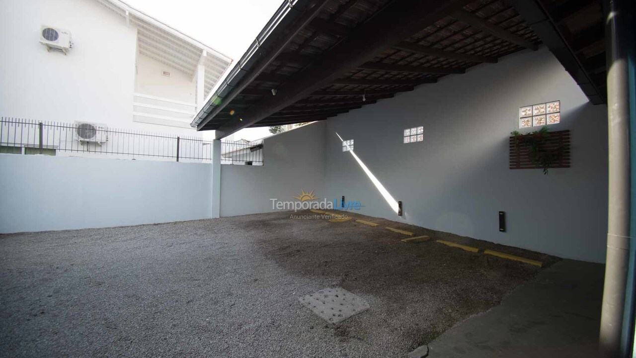 Apartment for vacation rental in Florianópolis (Cachoeira do Bom Jesus)