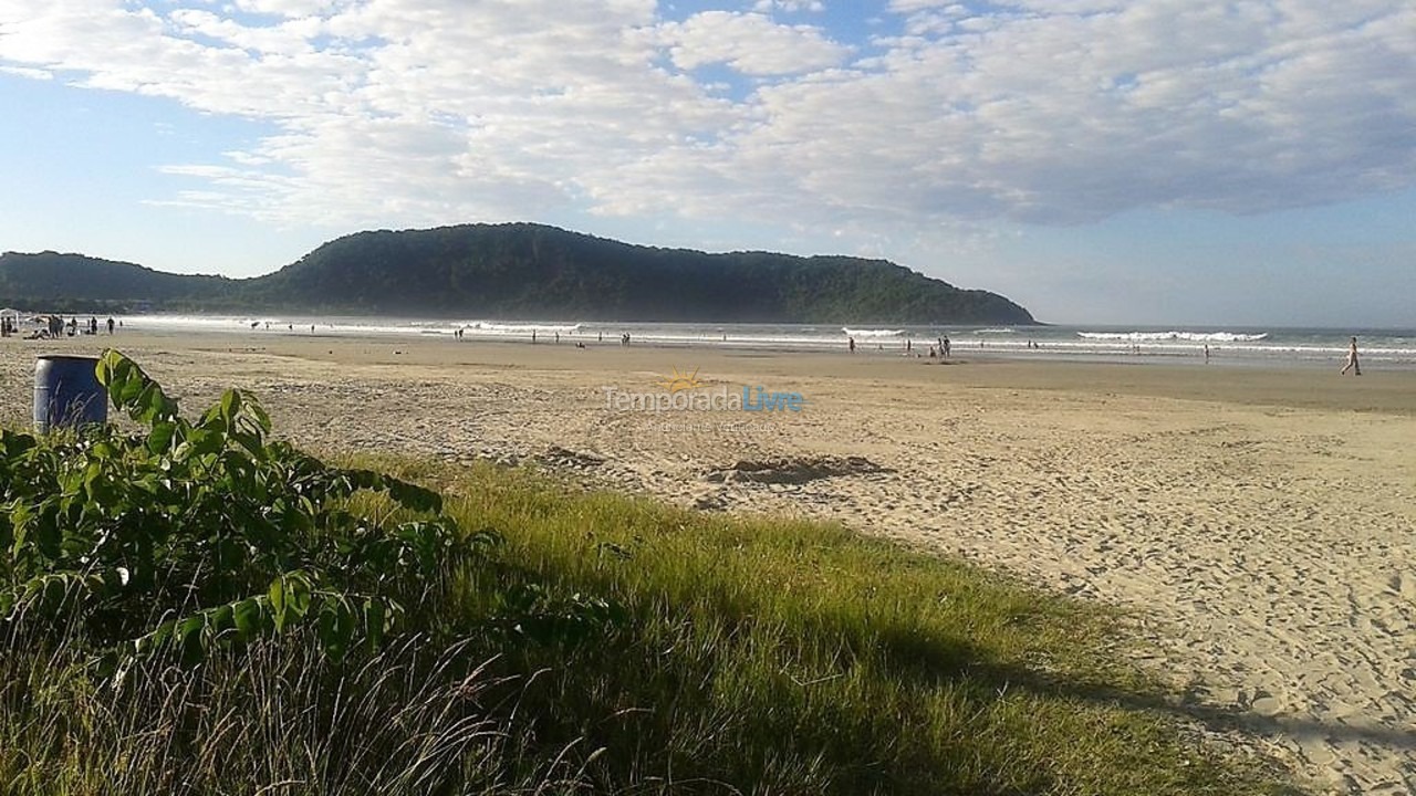 Apartment for vacation rental in Bertioga (Praia do Indaiá)