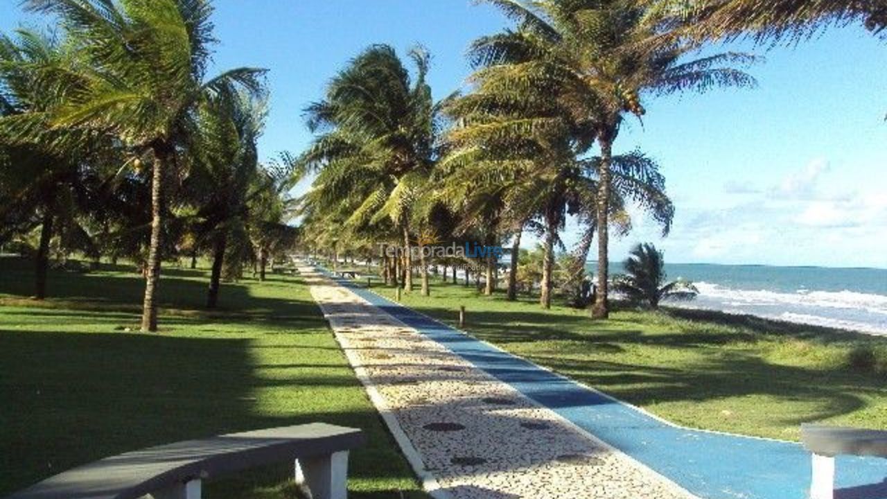 Casa para aluguel de temporada em Camaçari (Praia de Guarajuba)