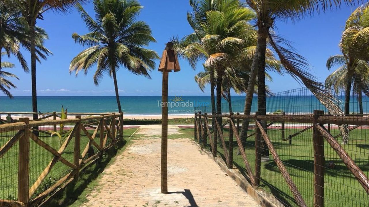 Casa para aluguel de temporada em Camaçari (Praia de Guarajuba)