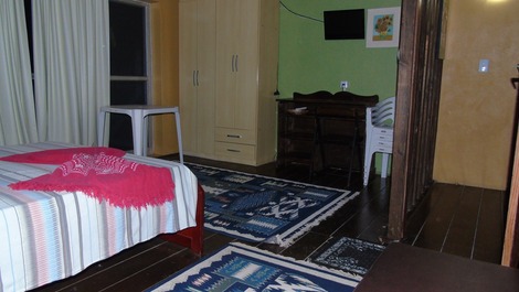 Complete apartments for 2 to 4 people, seasonal rental - 30 meters from 4 Ilhas beach