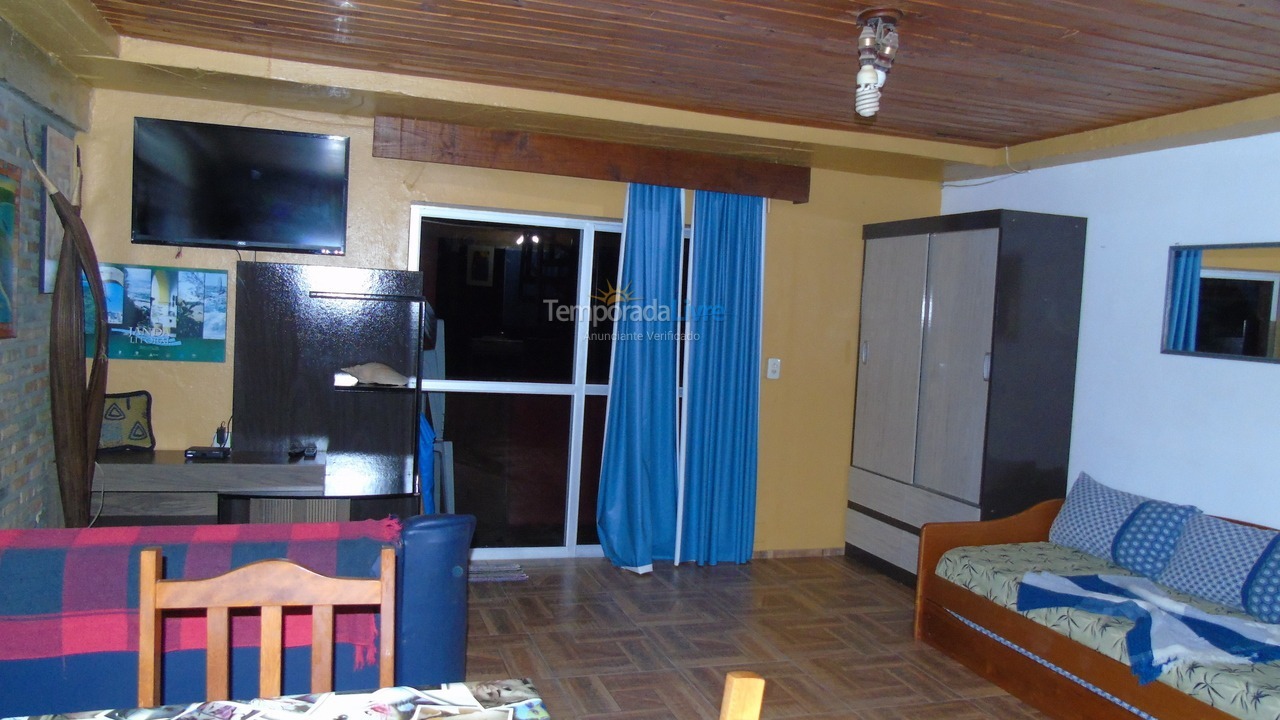 Apartment for vacation rental in Bombinhas (Praia de Quatro Ilhas)