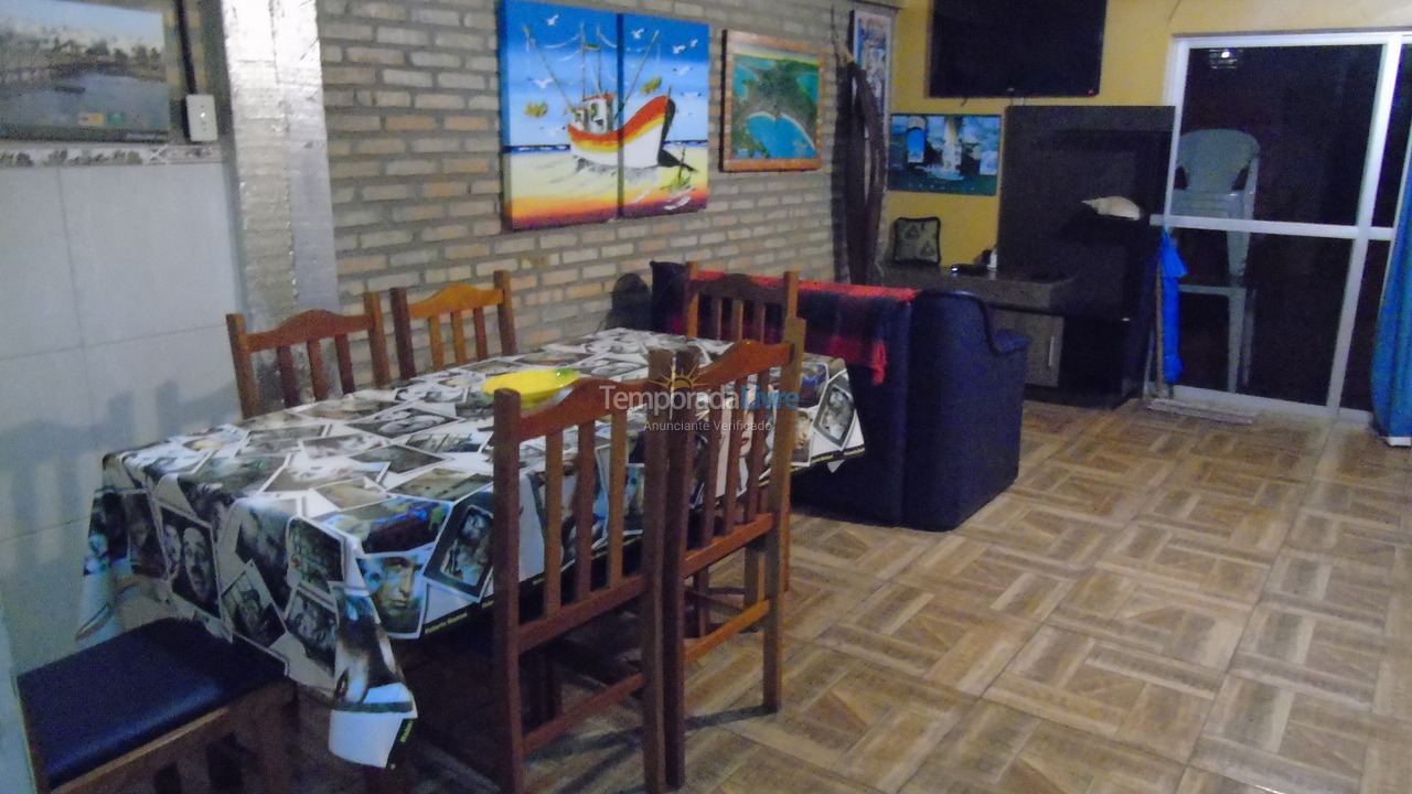 Apartment for vacation rental in Bombinhas (Praia de Quatro Ilhas)