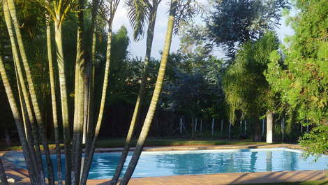 Lindissima chacara em Ibiuna, acomoda 100 pessoas para pernoite