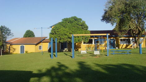 Lindissima chacara em Ibiuna, acomoda 100 pessoas para pernoite