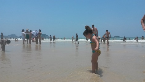 Aproximadamente a 150 m del mar, 2 dormitorios, Guarujá Enseada.