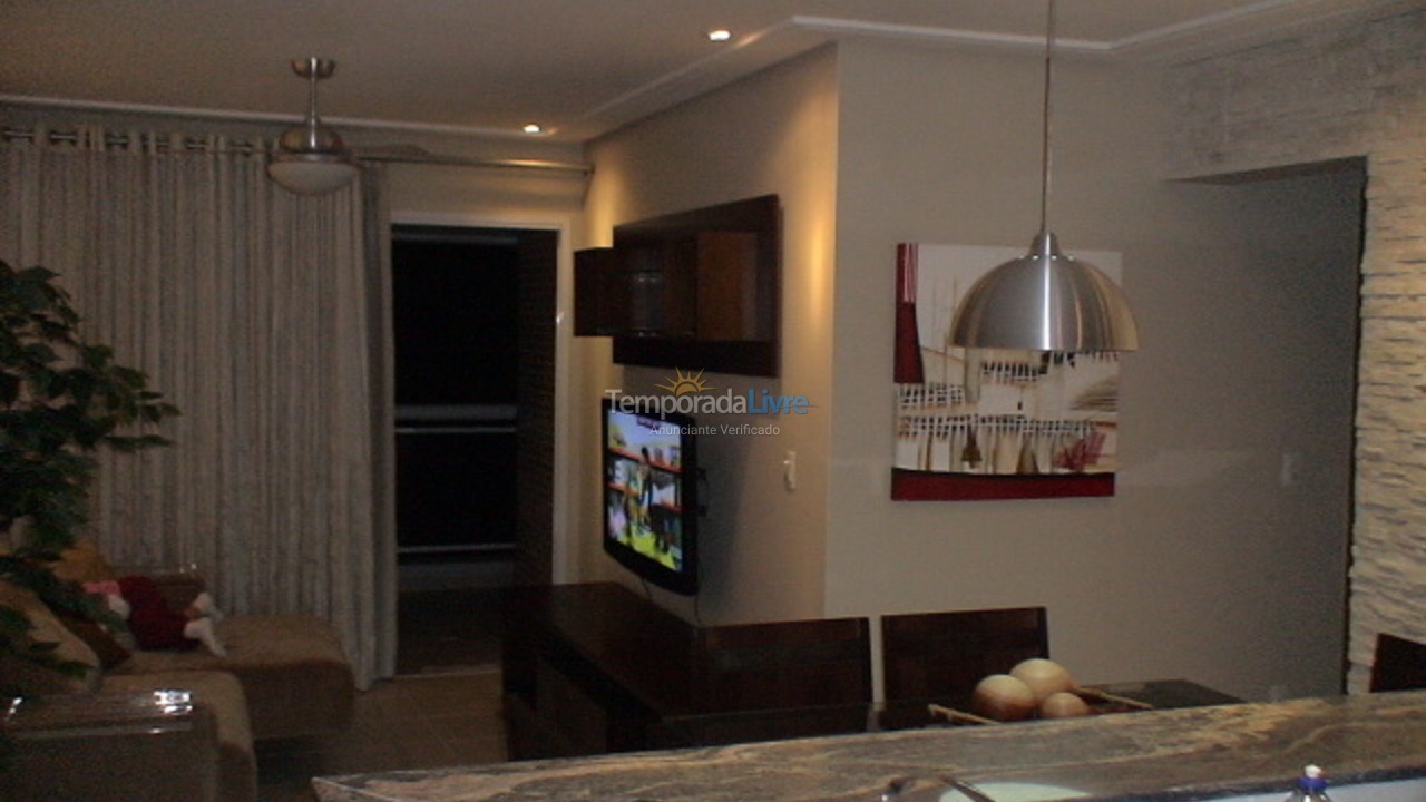 Apartamento para aluguel de temporada em Praia Grande (Guilhermina)