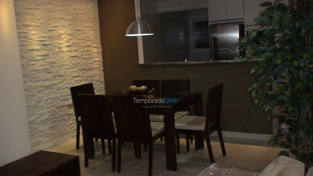 Apartamento para aluguel de temporada em Praia Grande (Guilhermina)