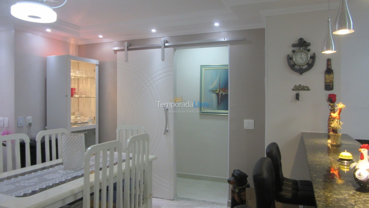 Apartamento para alquiler de vacaciones em Guarujá (Enseada)