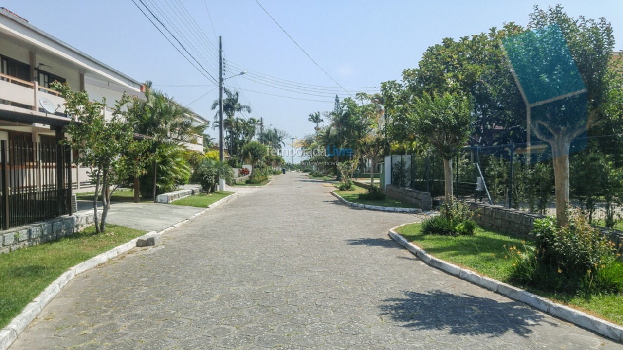 Casa para alquiler de vacaciones em Florianópolis (Cachoeira do Bom Jesus)