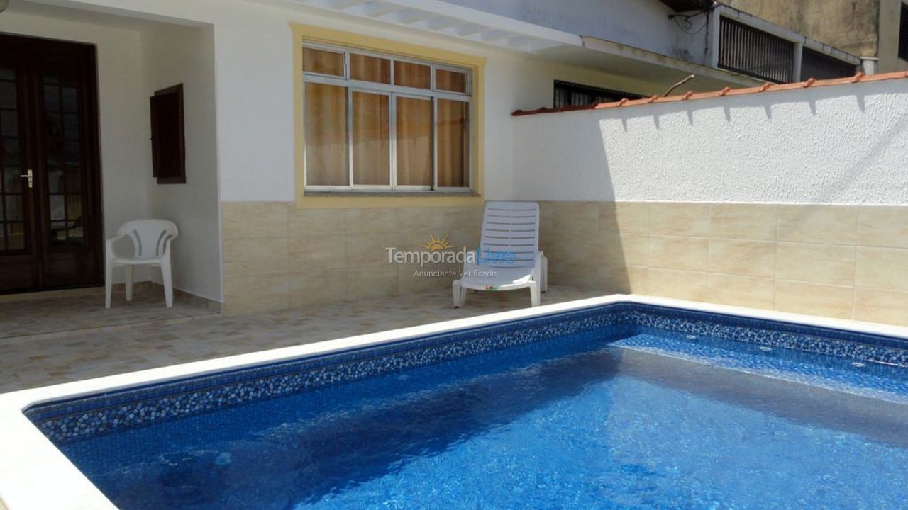 Casa para alquiler de vacaciones em Peruíbe (Centro)