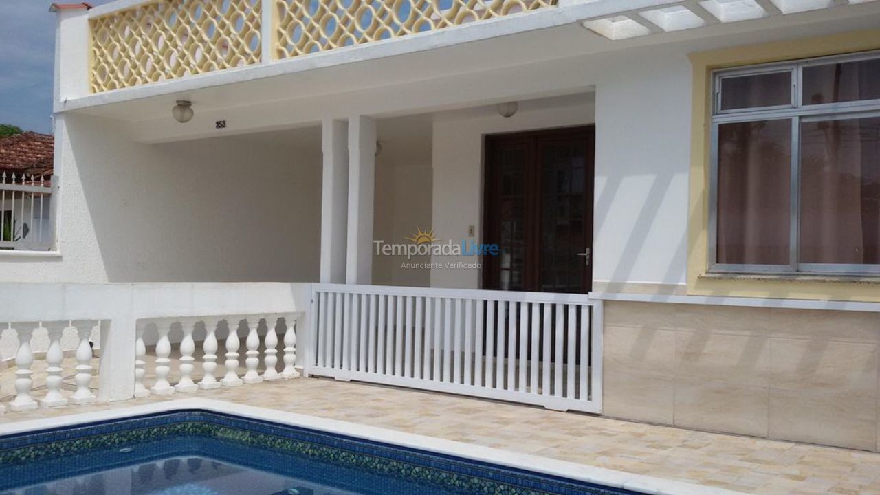 Casa para alquiler de vacaciones em Peruíbe (Centro)