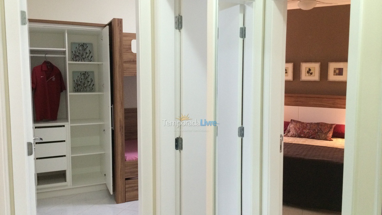 Apartamento para aluguel de temporada em Bertioga (Riviera de São Lourenço)