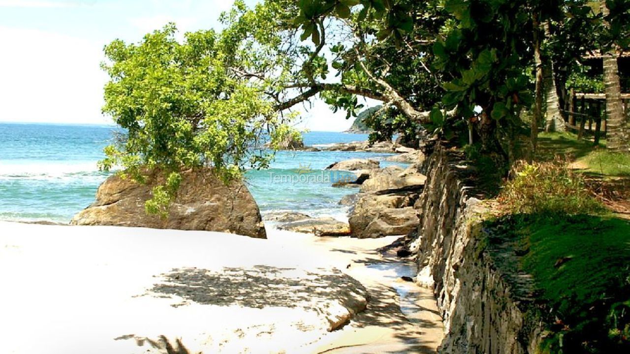 Casa para aluguel de temporada em São Sebastião (Barra do Sahy)