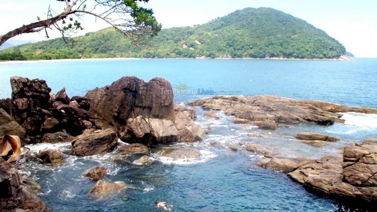 Casa para aluguel de temporada em São Sebastião (Barra do Sahy)