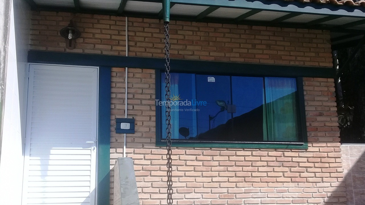 Casa para aluguel de temporada em Ubatuba (Lagoinha)