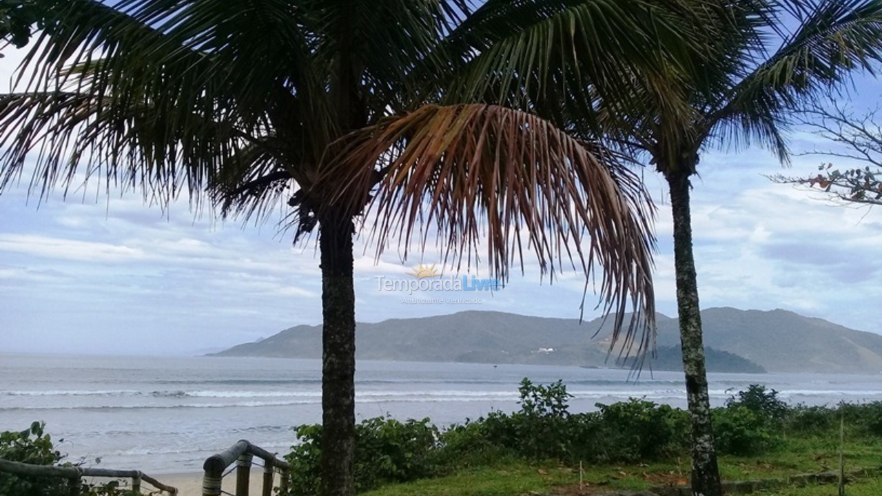 Casa para aluguel de temporada em Ubatuba (Lagoinha)