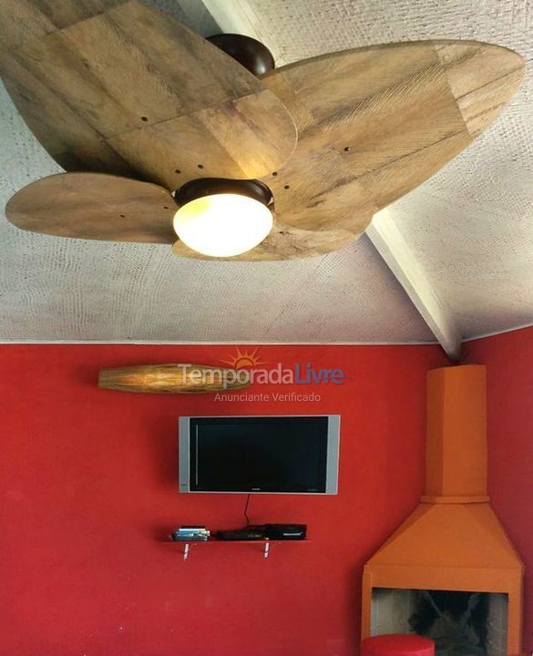 Casa para aluguel de temporada em São Sebastião (Barra do Sahy)